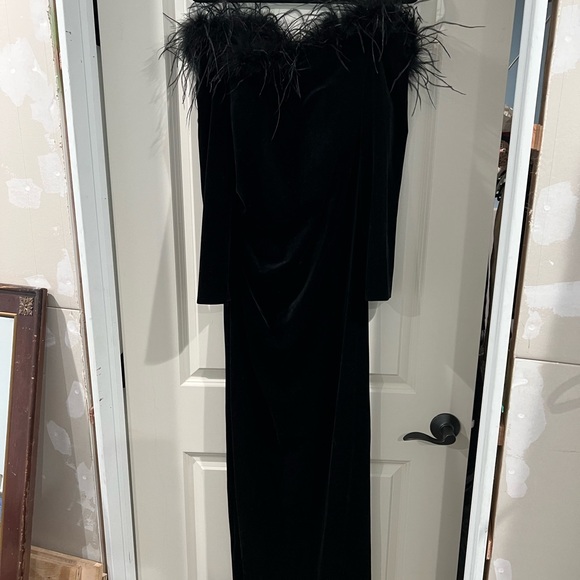 Xscape Black Long Sleeve Feather and Velvet Dress - Picture 3 of 7